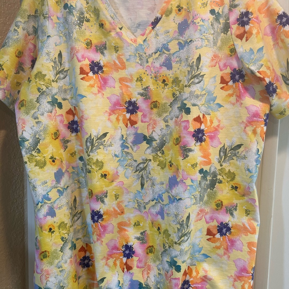 Quackery factory floral  V-Neck Short Sleeve Top - Yellow Multi with rhinestones